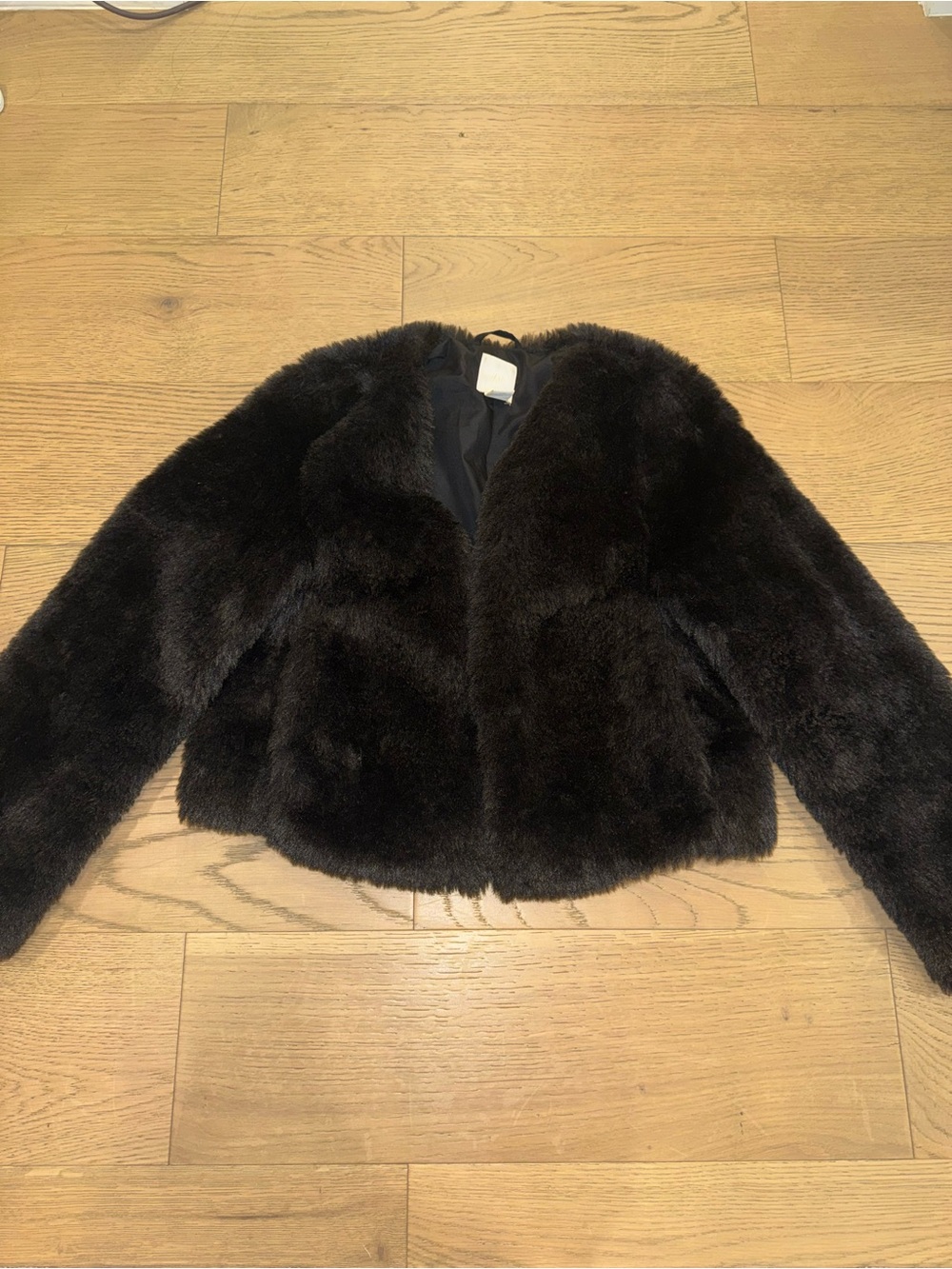 cropped faux fur jacket